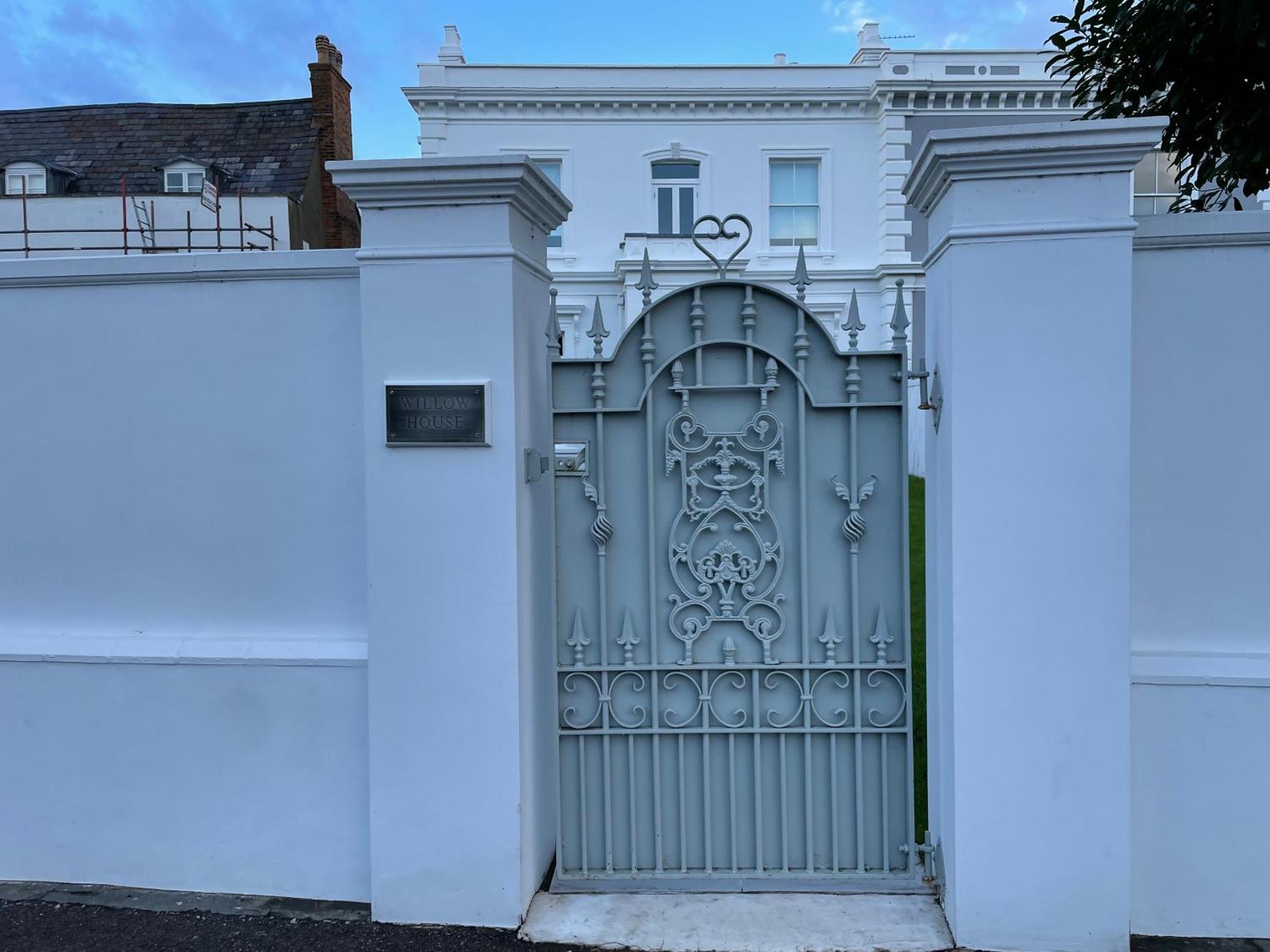 Willow House, Georgian Property In Shepperton Buitenkant foto