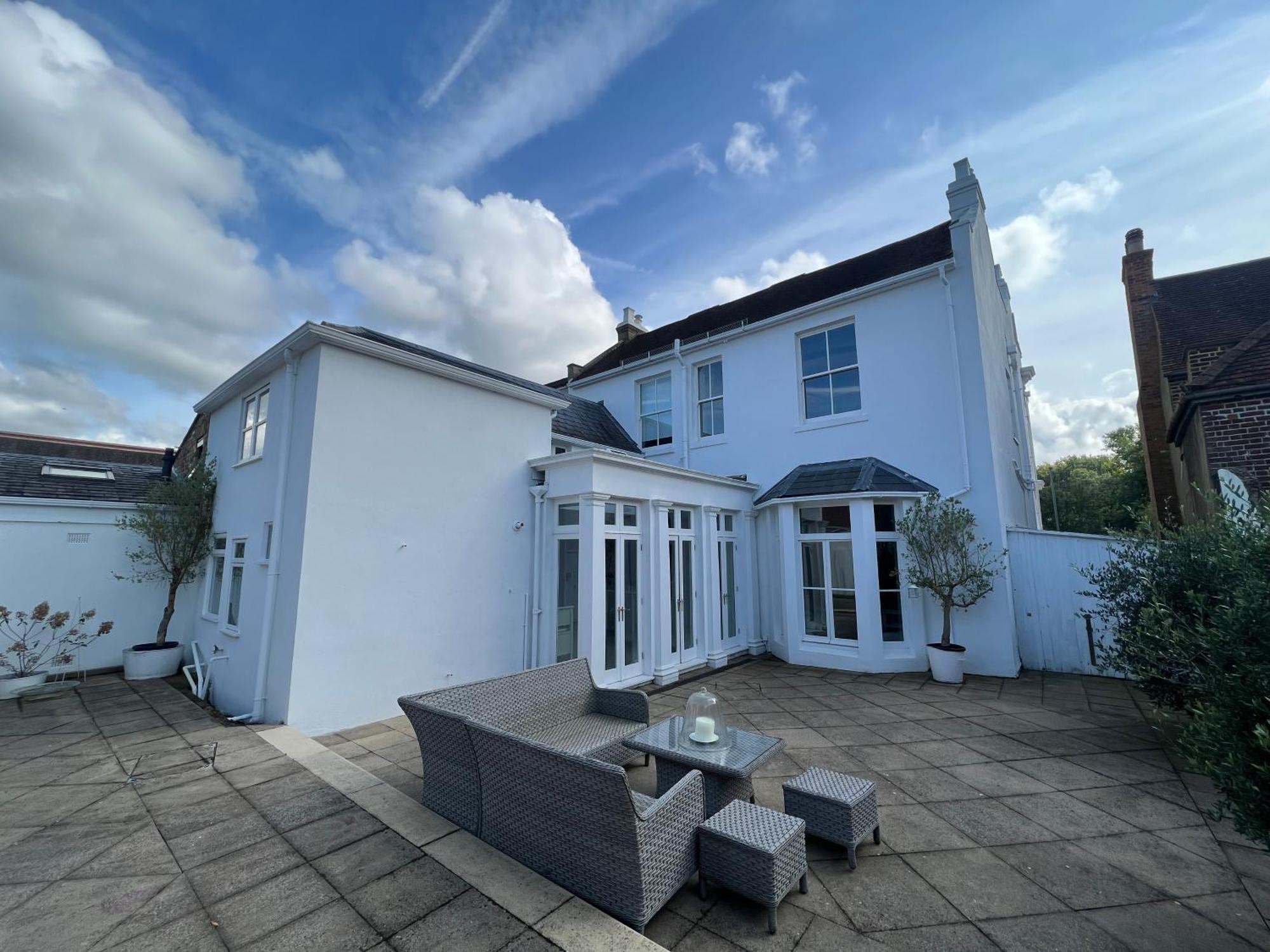 Willow House, Georgian Property In Shepperton Buitenkant foto